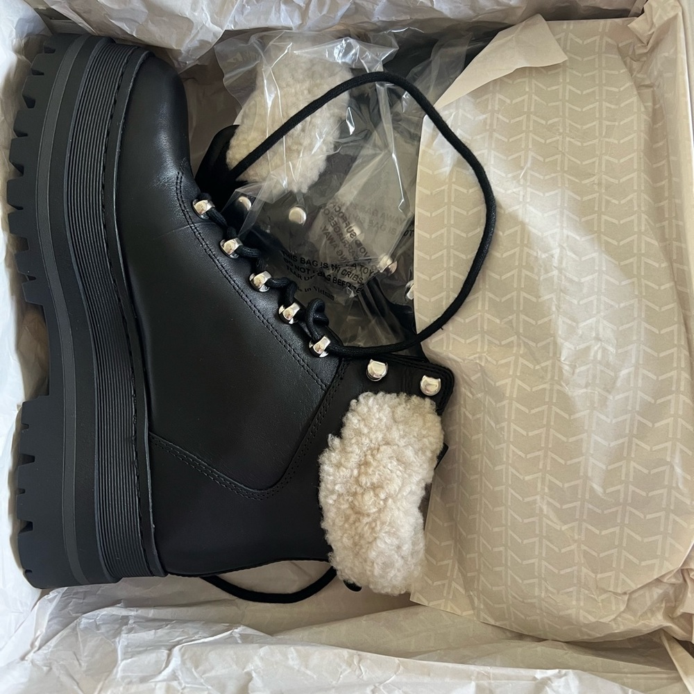 NEW! Women's Pierson Shearling Cold Weather Booties